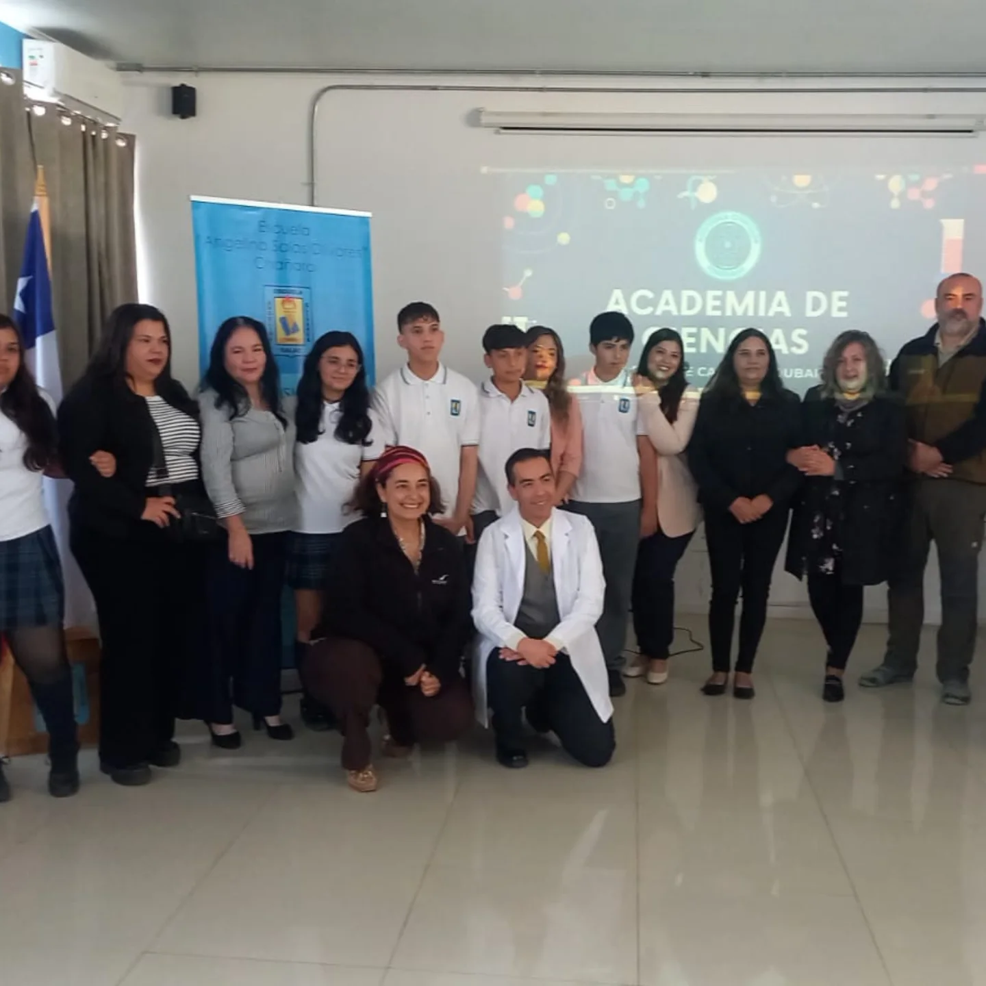 Eramet entrega apoyo económico a Academia de Ciencias de nuestra escuela